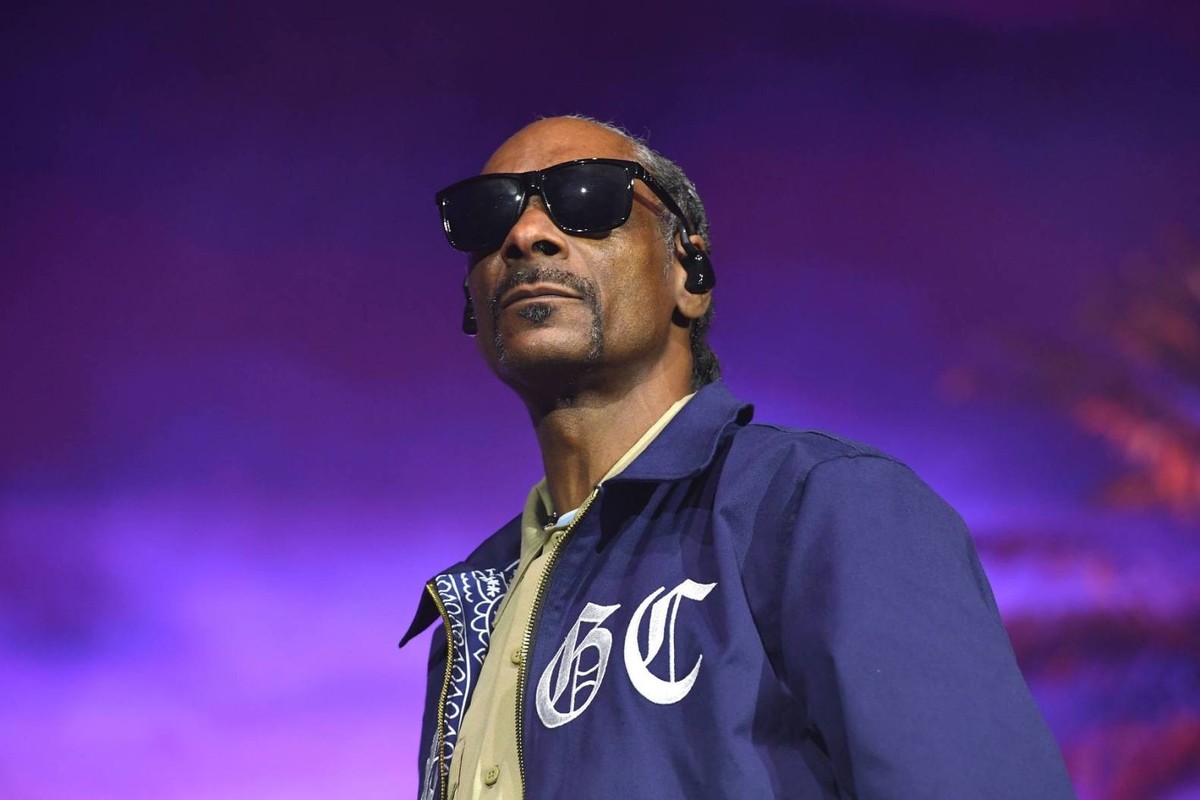 Snoop Dogg to Host VMAs as Show Returns to West Coast