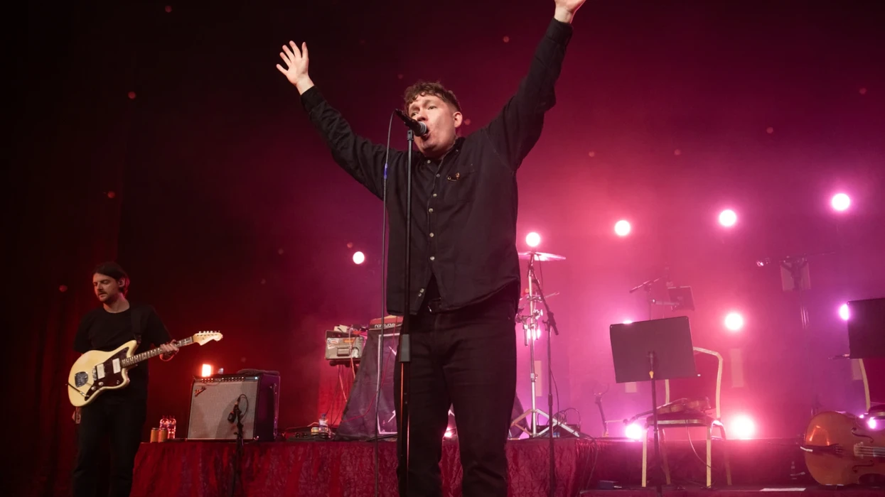 Los Campesinos! Reveal Exactly How Much They Made on Their Last Tour — And How Much It Cost Them