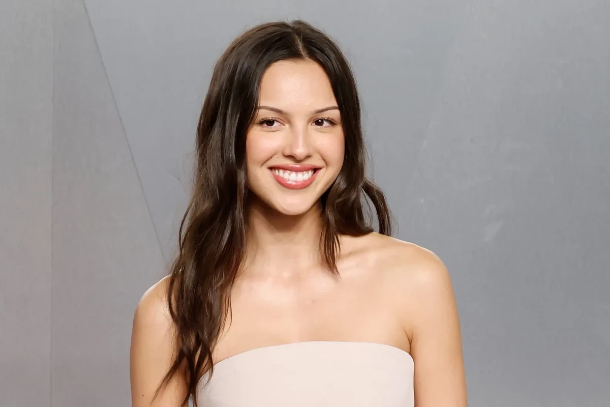 Olivia Rodrigo Almost Wore Meg White’s ‘Elephant’ Album Cover Dress to Daisy Chain Fields