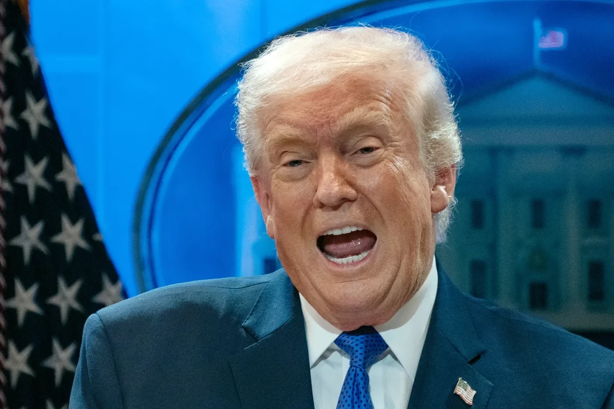 Trump Mocks Women’s Hockey Team While Congratulating Men on Gold