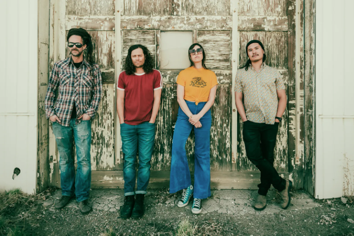 Malaise à la frontière: les artistes hésitent de plus en plus à jouer aux États-Unis