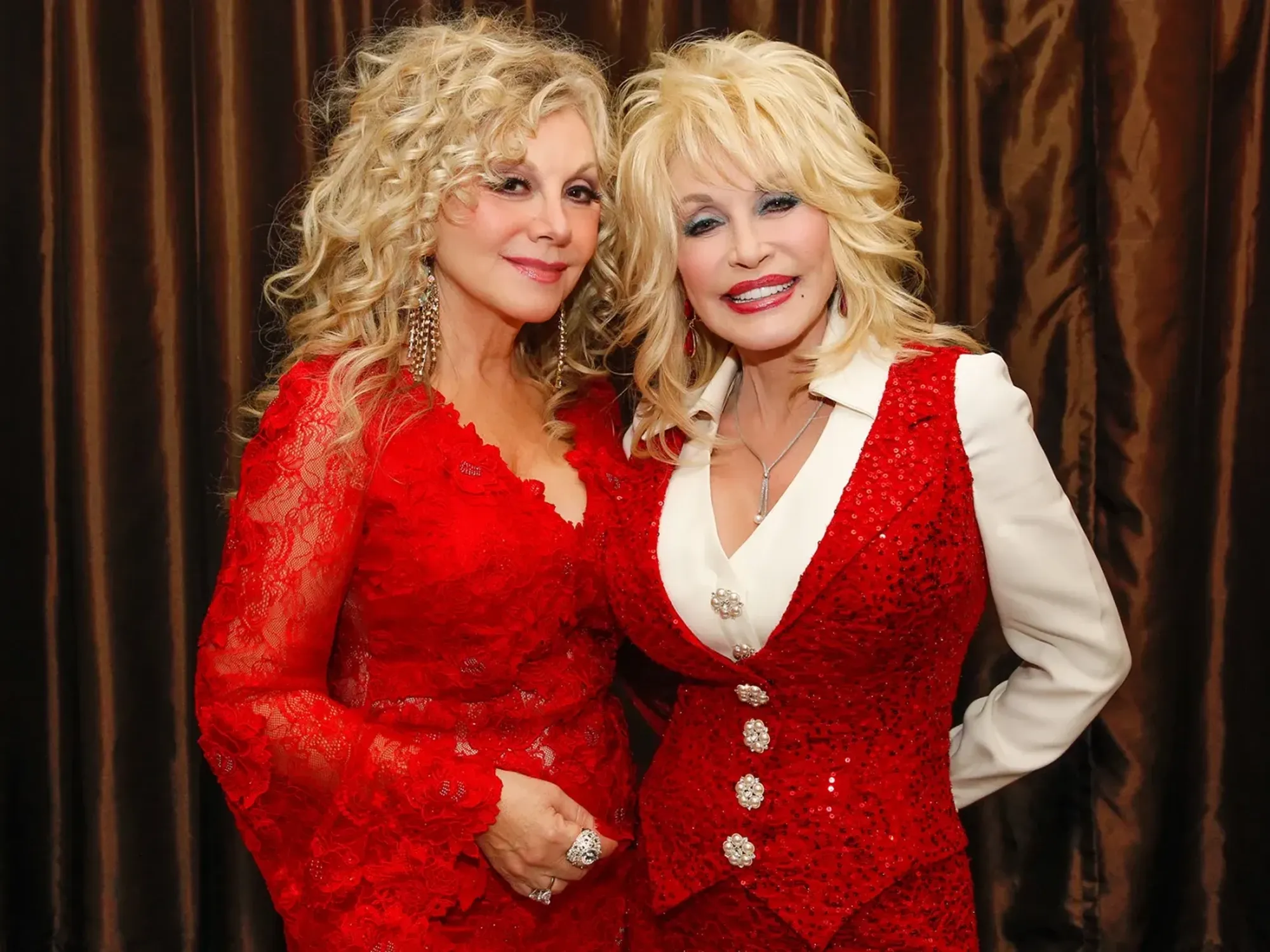 Dolly Parton's Sister Stella Honors Singer: 'Dolly Loved the World and Everyone in It' - Rolling Stone Canada