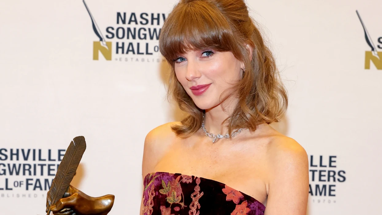 Taylor Swift Says ‘There Is No Music Community Like This’ at Nashville Songwriters Hall of Fame Speech