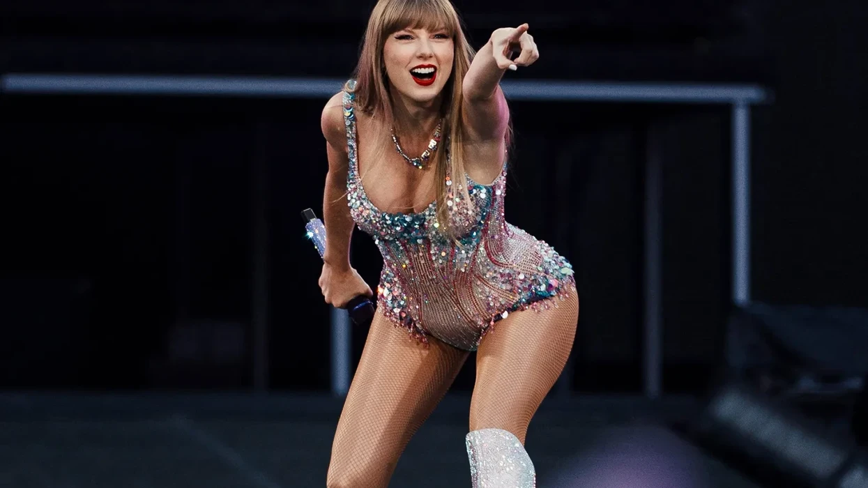 Taylor Swift’s Attorneys Call ‘Showgirl’ Trademark Lawsuit ‘Absurd’: Performer Trying to ‘Prop Up Her Brand’