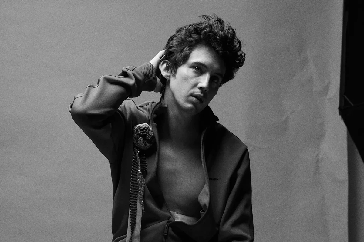 Troye Sivan, Miley, Beabadoobee, and All the Songs You Need to Know This Week