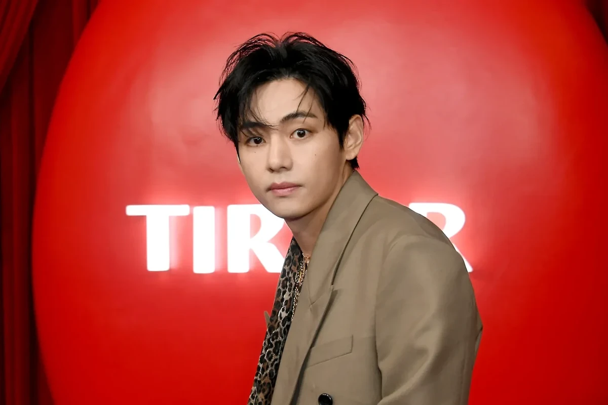 BTS Member V Reveals Hearing Loss Issues Amid World Tour